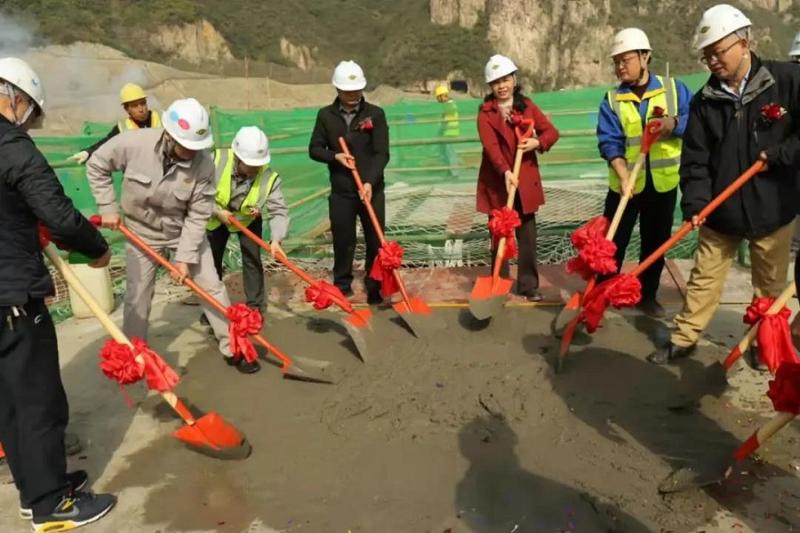 华南分公司贵州开磷PPA项目主装置区顺利封顶
