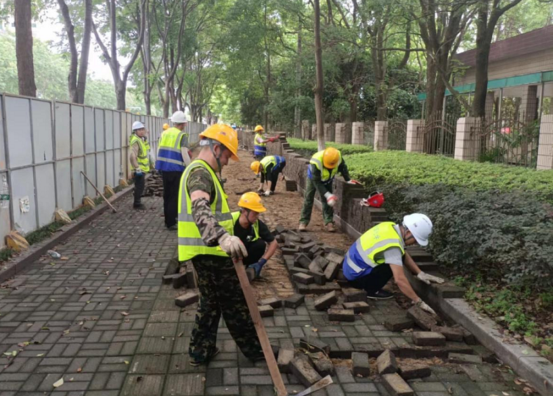 岳阳中心城区污水治理项目南津港片区云梦路开工