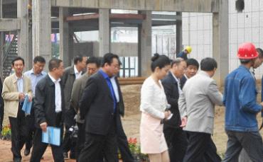 山西临汾市委书记谢海视察公司建滔万鑫达施工现场