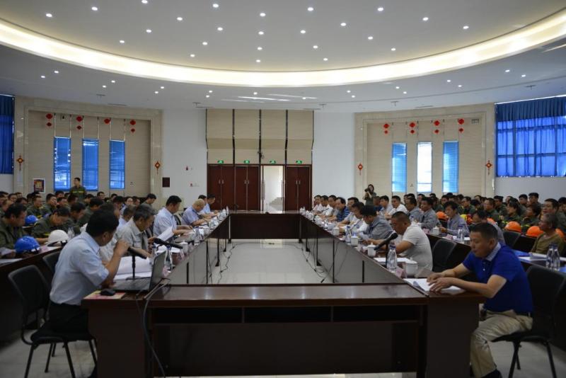 华东分公司承建的保山隆基硅项目开工
