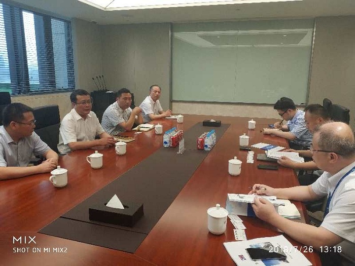 胡流芳参加卫星石化公司项目建设交流会