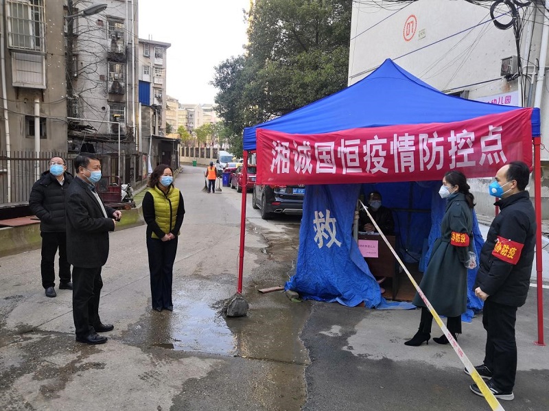 胡流芳到四化建社区检查指导疫情防控工作