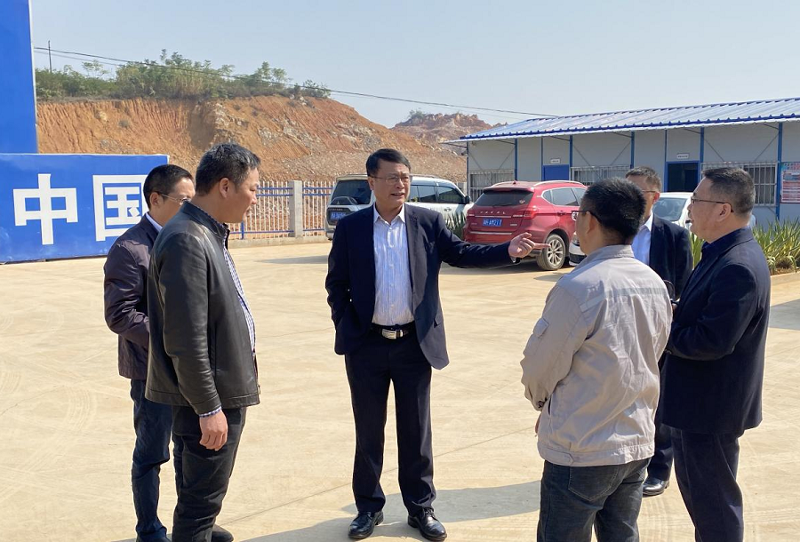 胡流芳到建筑工程分公司崇左产业园项目检查指导工作