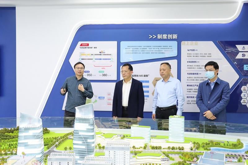 李建华到岳阳自贸片区产业综合体建设项目调研指导工作