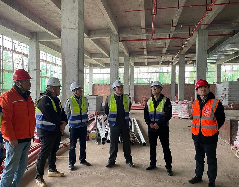 赵亮深入市政工程公司在岳项目进行督导调研