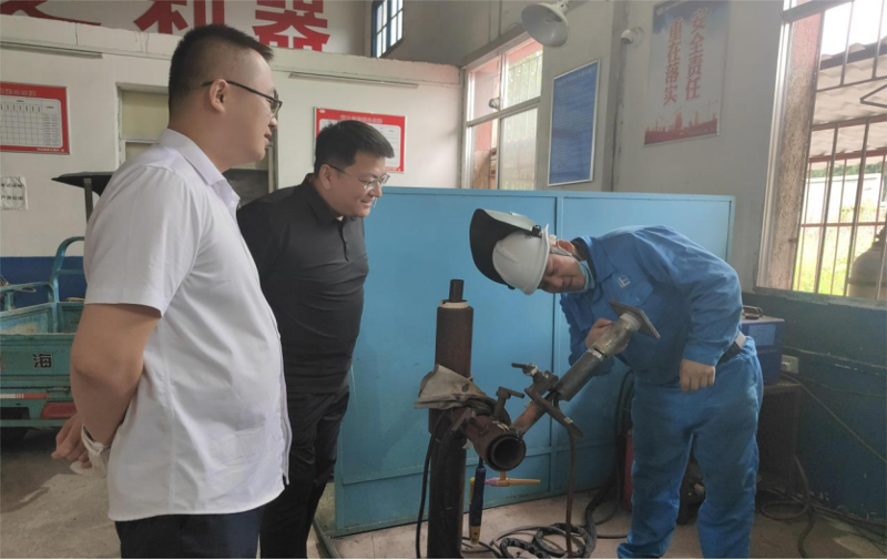 赵亮到公司焊培中心调研