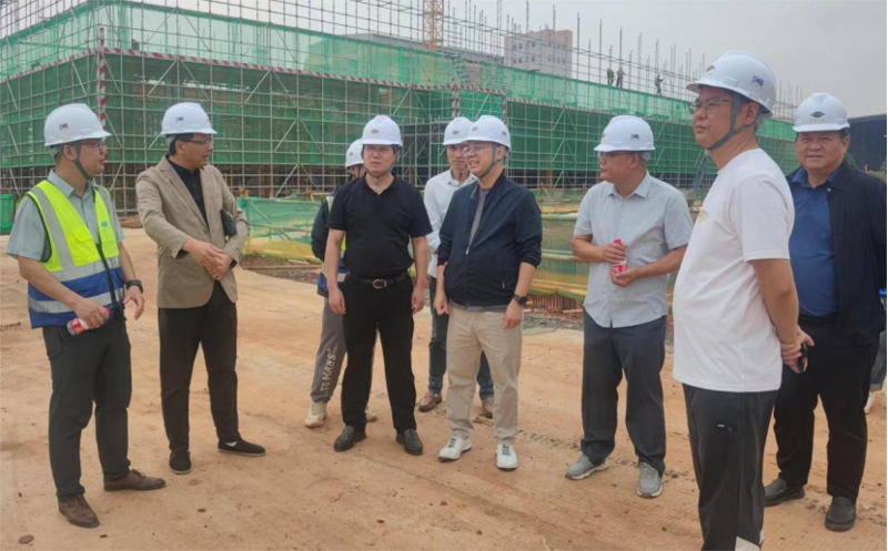 吴光文到市政公司岳阳县晶易医药项目调研