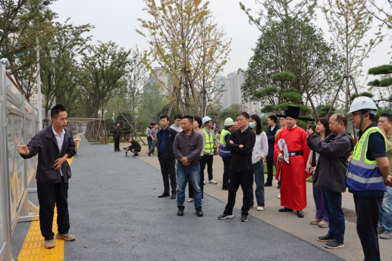 岳阳污水治理项目部联合多单位开展“守护碧水沿江行”公众开放日活动