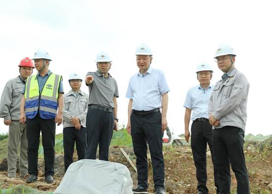 面对汛期险情 公司精准应对 坚决打好防汛抗灾这场硬仗