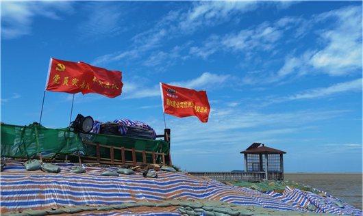 众志成城严防死守  全力以赴打赢防汛抗灾攻坚战——市政公司西环线片区海绵城市建设项目防汛抗灾工作侧记