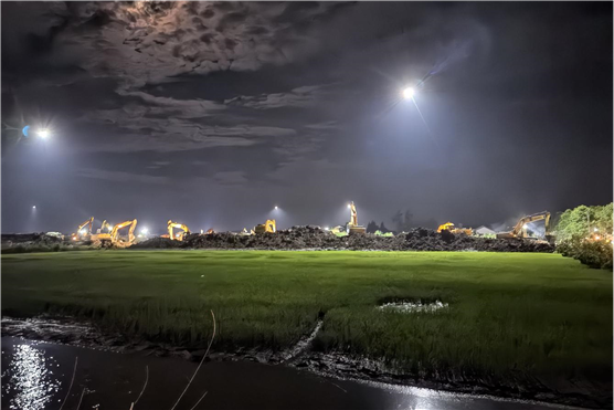 防汛抗灾 四化建在行动丨抢建堤坝中最可爱的人——市政工程公司抗洪抢险救灾一线群像