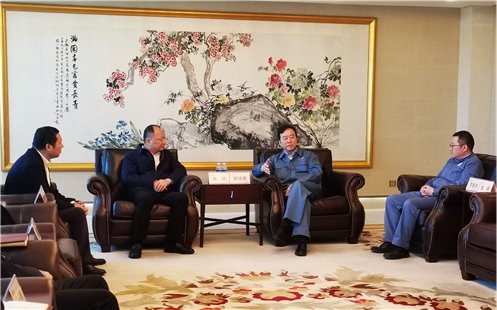 周鸿拜访上海石化党委书记、董事长郭晓军