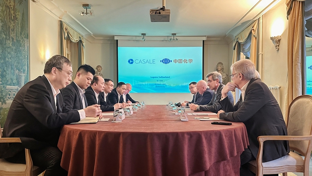 莫鼎革会见Casale首席执行官费德里科•扎尔迪