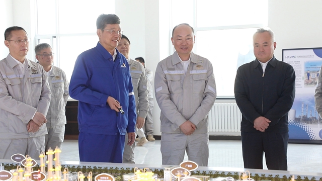 莫鼎革赴盘锦调研重点项目及所属企业