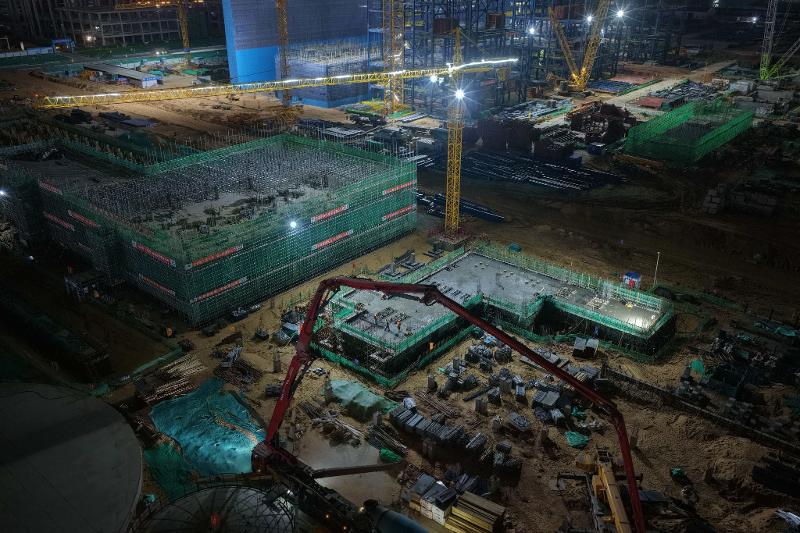 六比六创 实干争先⑫ | 昼夜鏖战“抢”出净水心脏——四化建西部公司陕煤榆林脱盐水项目攻坚纪实